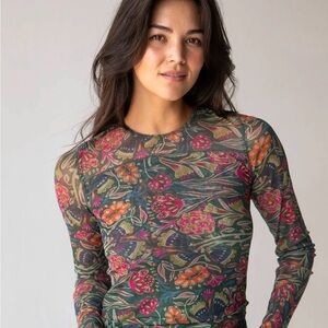 NATURAL LIFE Sloane Mesh Long Sleeve Top